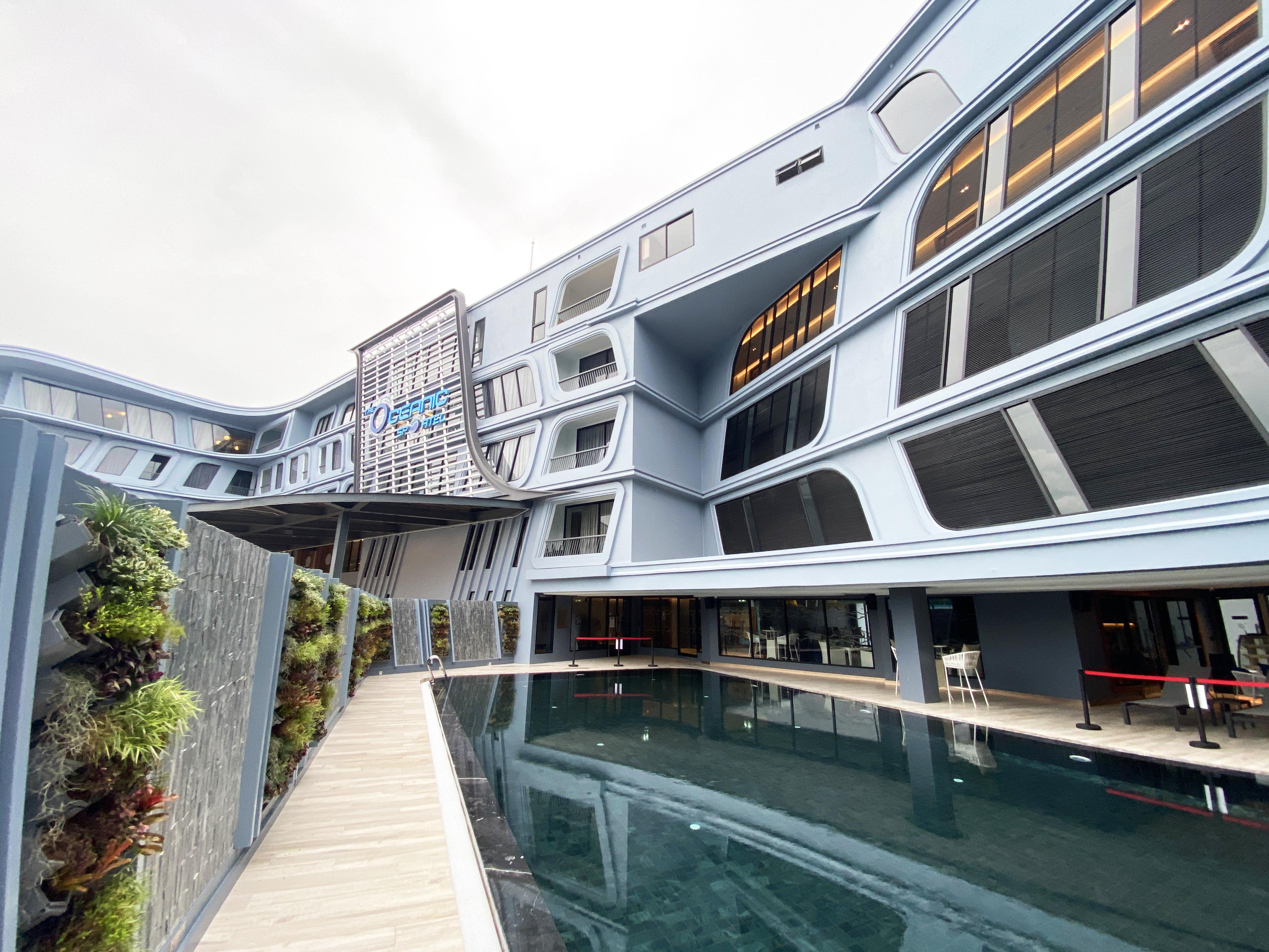 The Oceanic Sportel Phuket - Sha Extra Plus Exterior photo The school's main building
