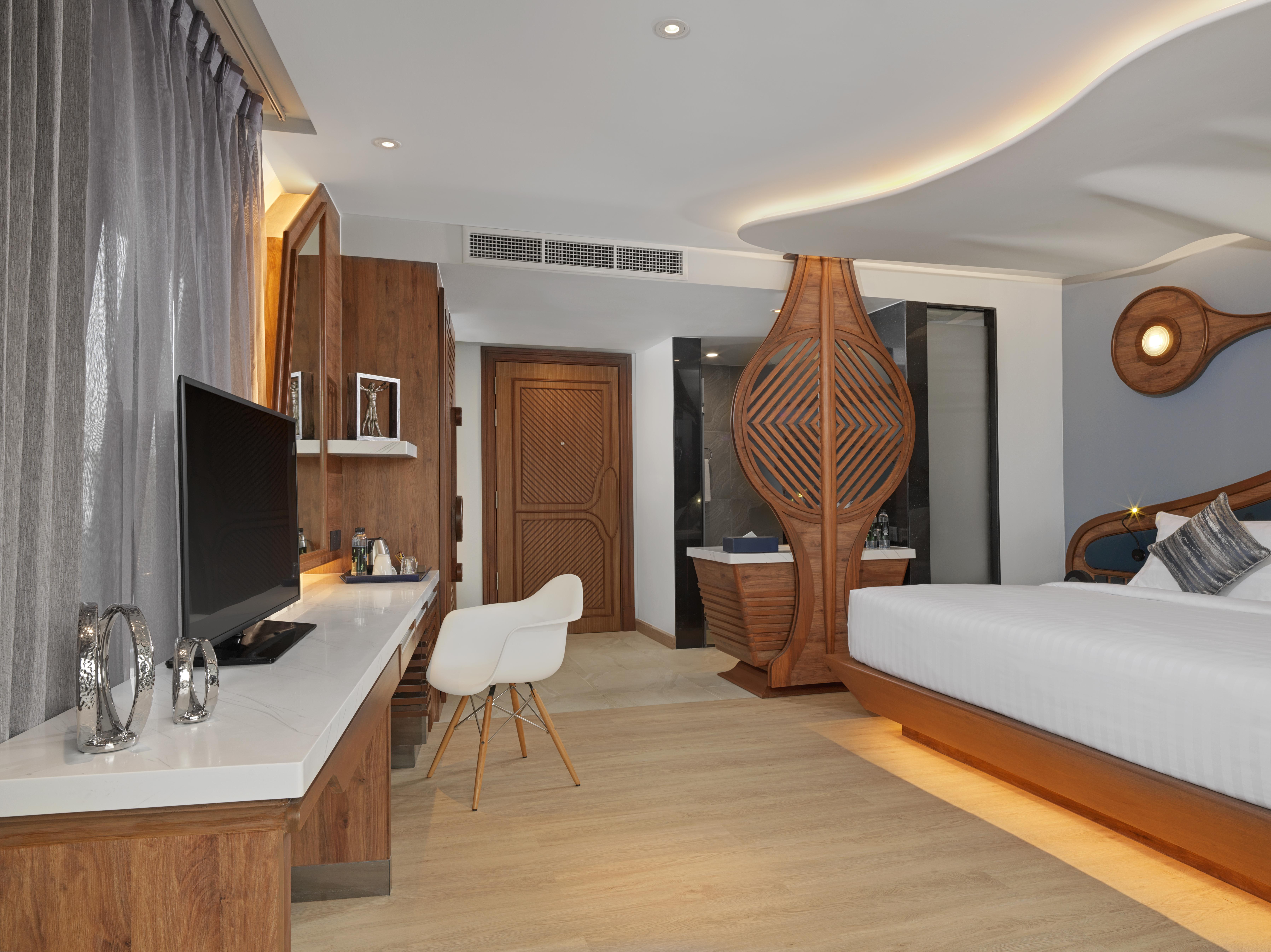 The Oceanic Sportel Phuket - Sha Extra Plus Exterior photo Deluxe Ocean View